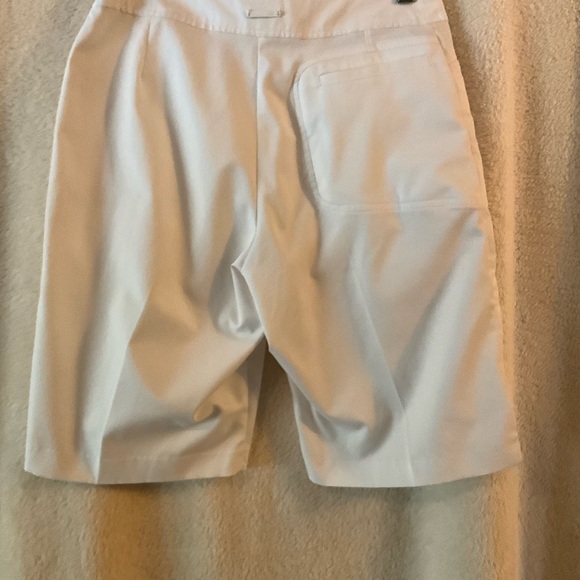 Tail shorts - Picture 2 of 5